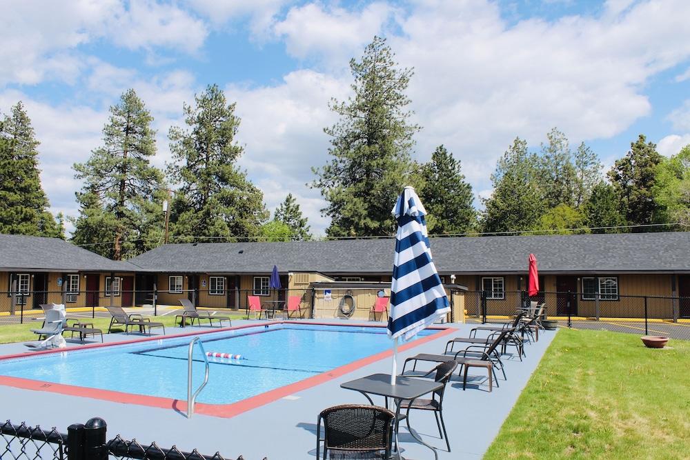 Cascade Motel 4*
