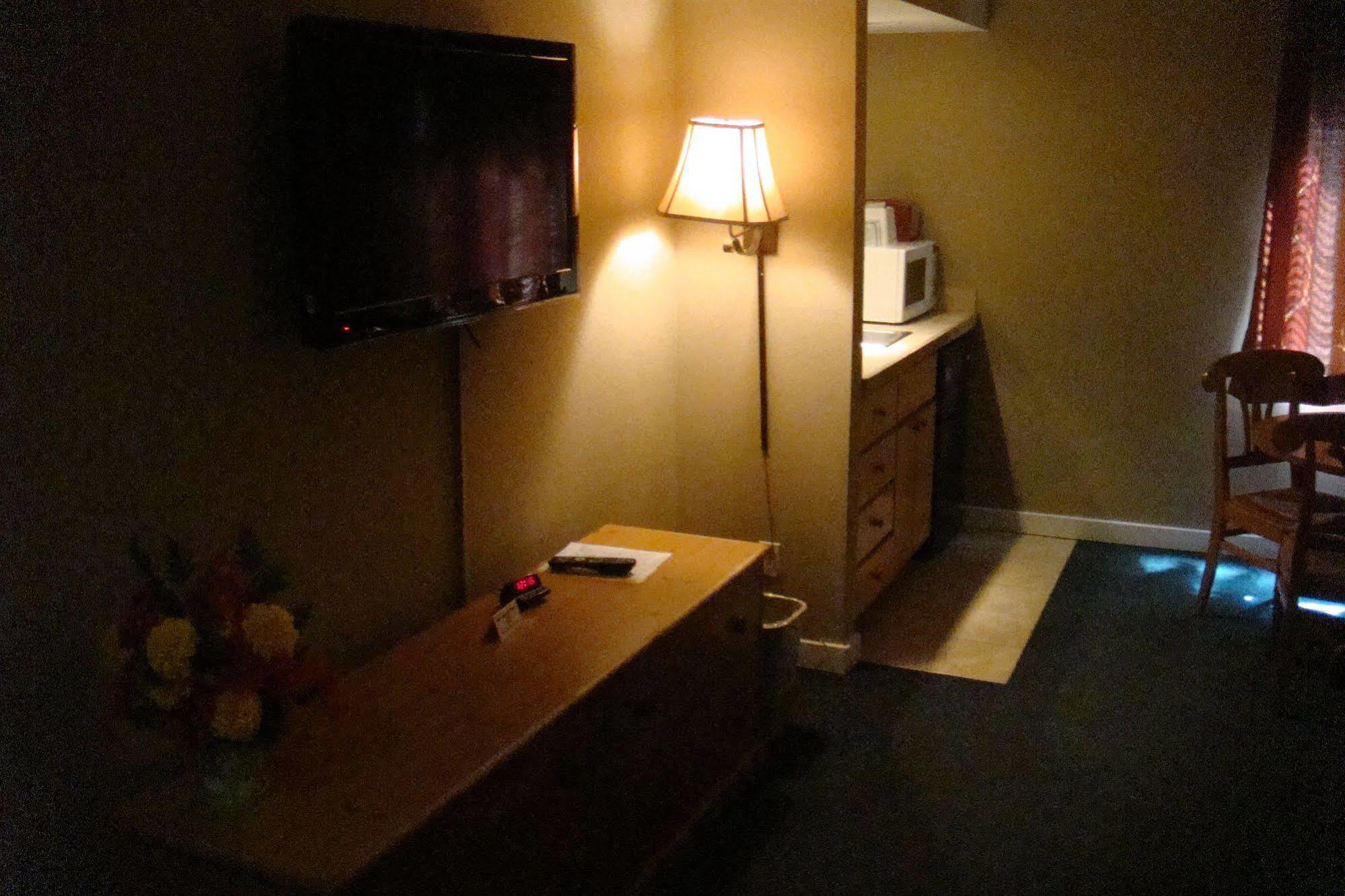 Cascade Motel 4*